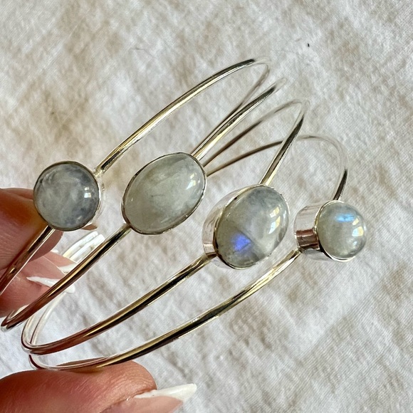 925 Rainbow Flash Moonstone 4 Stone Orbit Cuff Bracelet - Picture 7 of 11